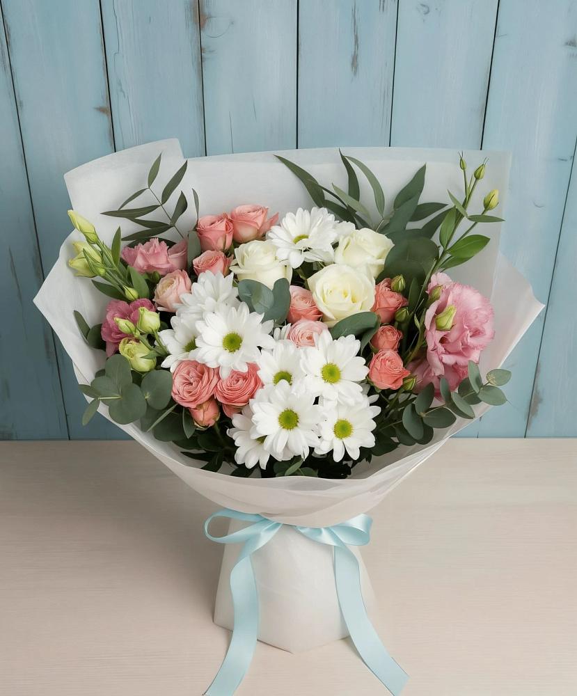 Букет цветов из: Розы, Лизиантусы и Хризантемы в Каменке Архангельской области