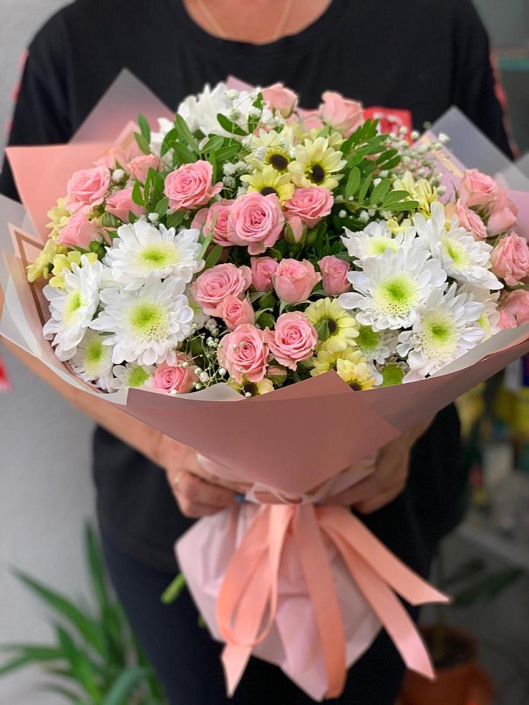 Букет цветов из: Розы и Хризантемы в Каменке Архангельской области