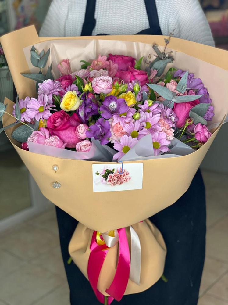 Букет цветов из: Хризантемы, Гвоздики и Альстромерии в Каменке Архангельской области