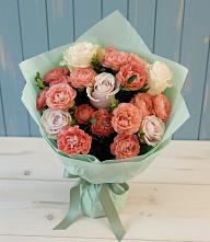 Букет цветов из:  Розы в Каменке Архангельской области