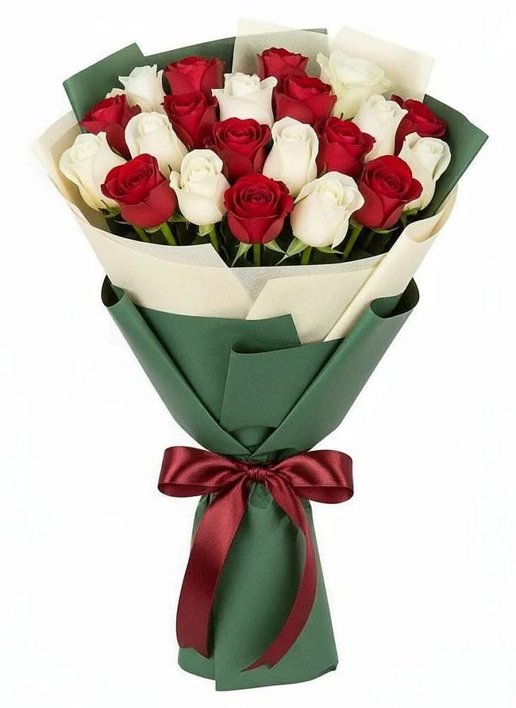 Букет Микс из красных и белых роз в Каменке Архангельской области
