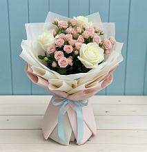 Букет цветов из:  Розы в Каменке Архангельской области