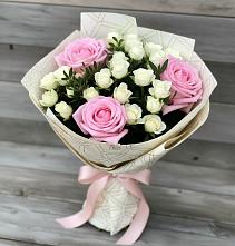 Букет цветов из:  Розы в Каменке Архангельской области
