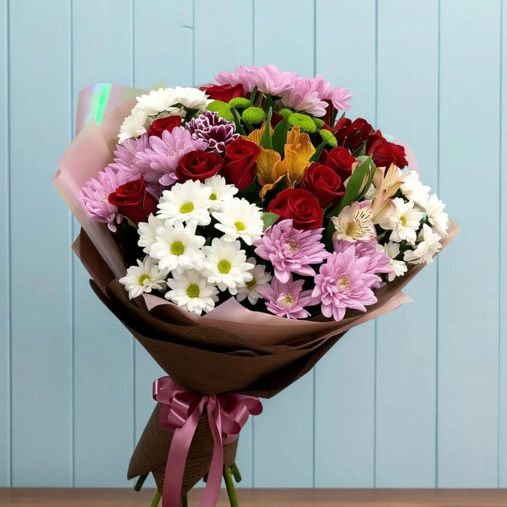 Букет цветов из: Розы, Хризантемы и Альстромерии в Каменке Архангельской области