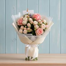 Букет цветов из:  Розы в Каменке Архангельской области